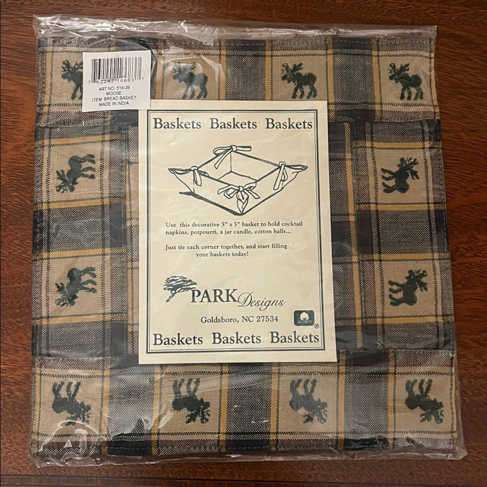 Park Designs Plaid Cloth Fabric Moose Folding 5" x 5" Bread Basket, NWT New